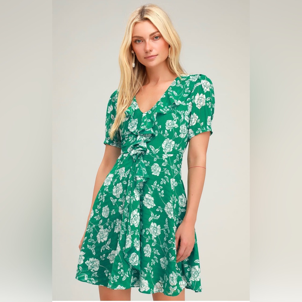 Lulus Ximena Green Floral Print Ruffled Short Sleeve Mini Dress size M